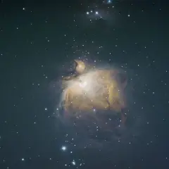Mooie astro fotografie van de Orionnevel, met gloeiende gassen en sterren in de diepe ruimte.