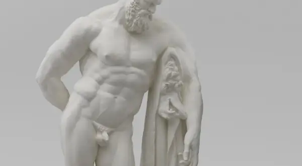 De Farnese Hercules, een marmeren beeld van een gespierde man met baard, leunt vermoeid op zijn knuppel, de huid van de Nemeïsche leeuw over zijn arm.