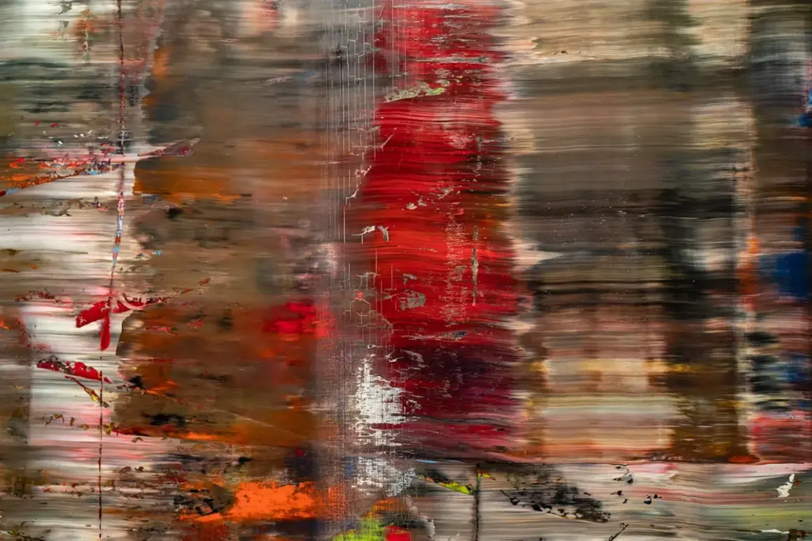 Abstract schilderij met levendige strepen oranje met blauw, rood en bruin.