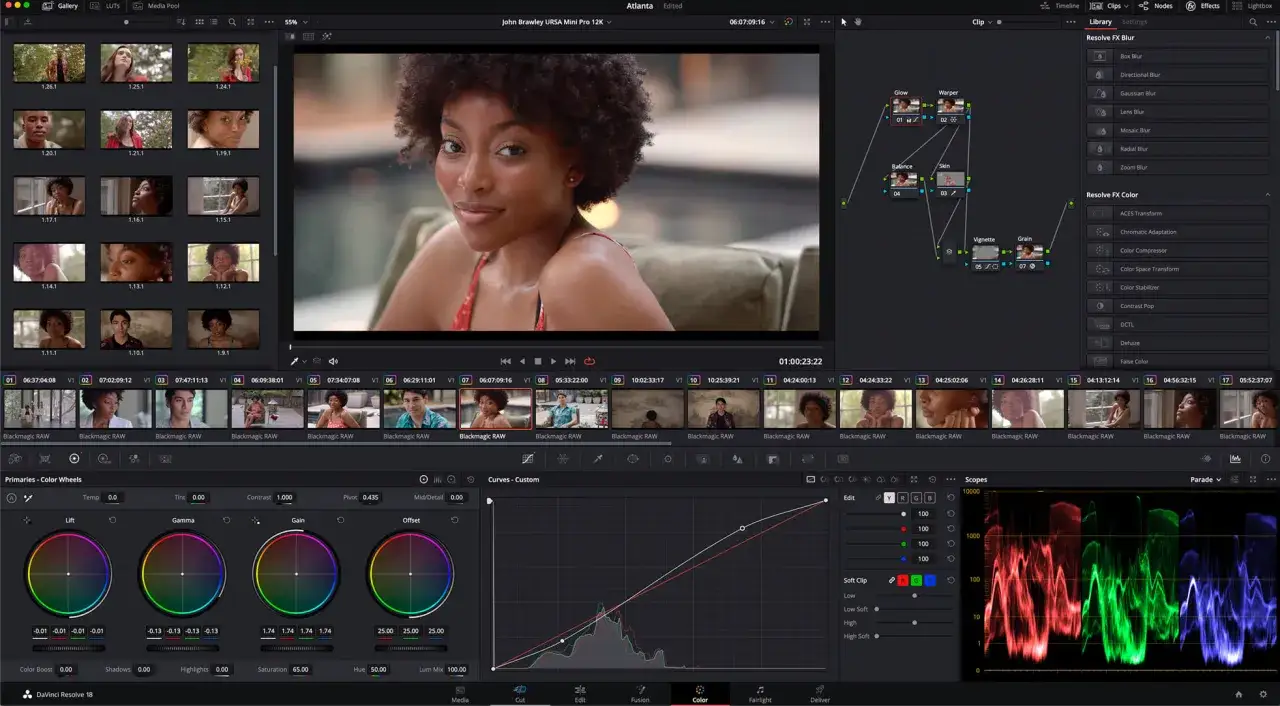 Een vrouw wordt bewerkt in DaVinci Resolve, een bekende software voor het bewerken van foto's en video's, met kleurcorrectietools zichtbaar.