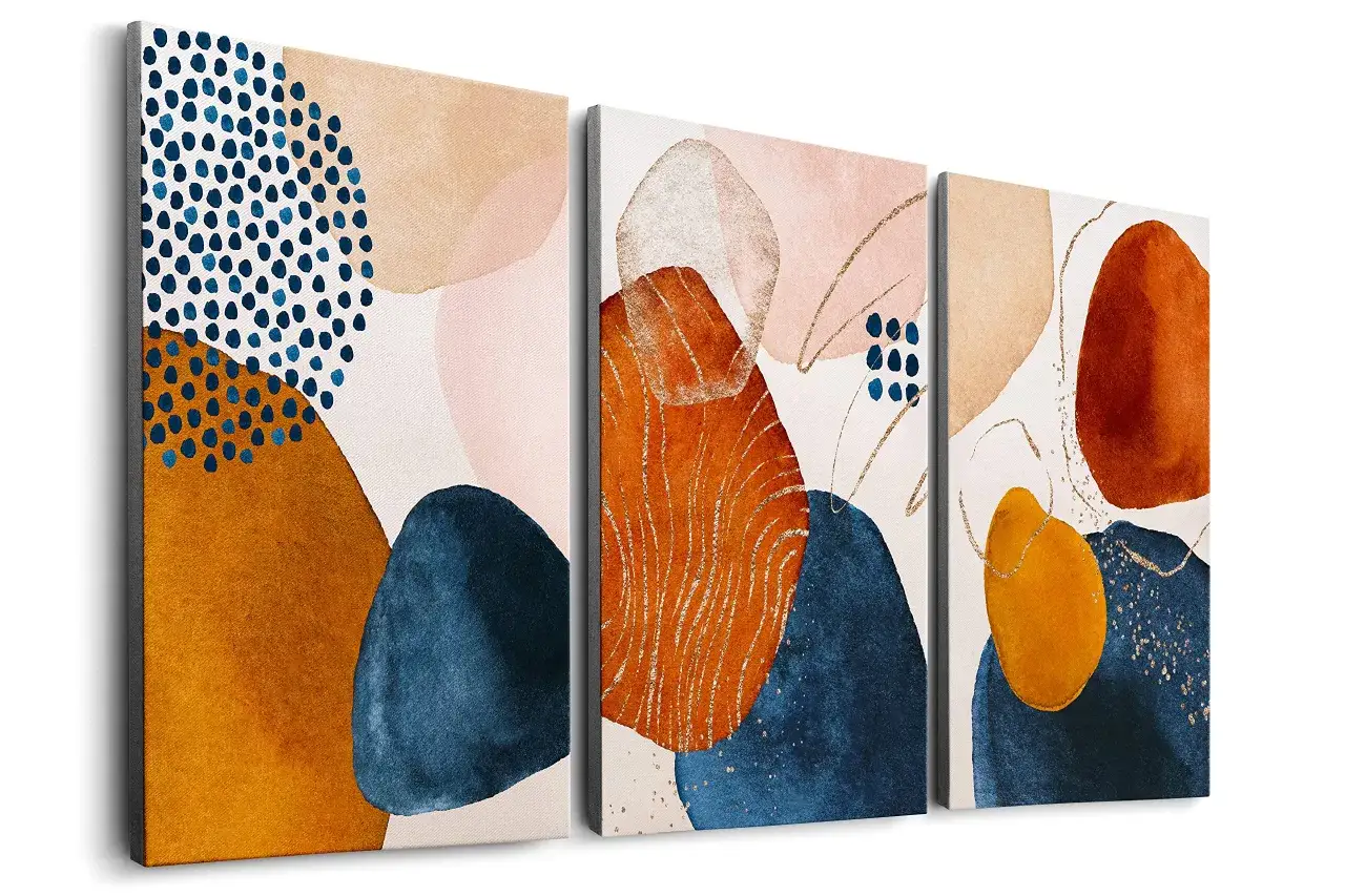 Abstracte kunst met vormen in oranje en blauw, met gouden accenten.